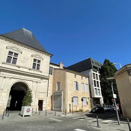 Le Studio Stanislas, Calme Et Lumiere * Nancy