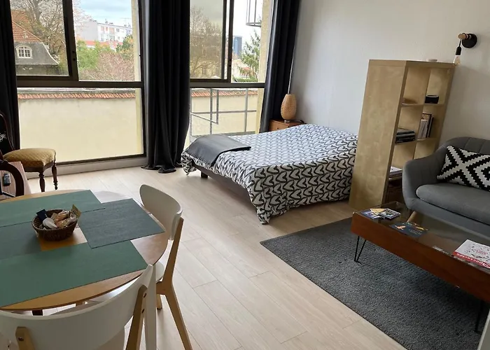 Le Stanislas, Calme Et Lumiere Nancy